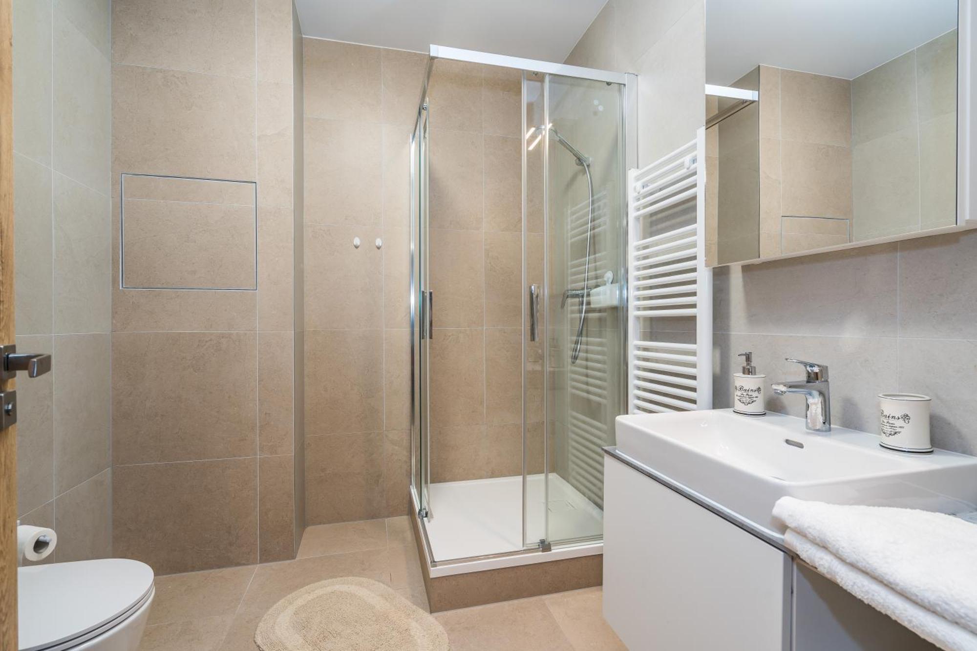 Perla Hradce 302 Apartment Hradec Kralove Luaran gambar