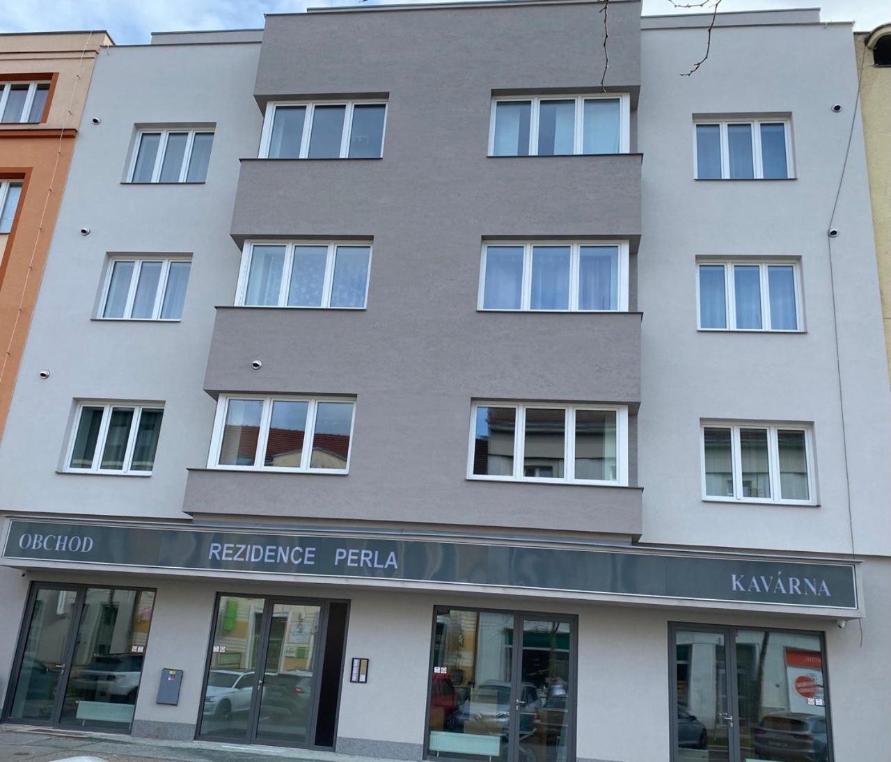 Perla Hradce 302 Apartment Hradec Kralove Luaran gambar